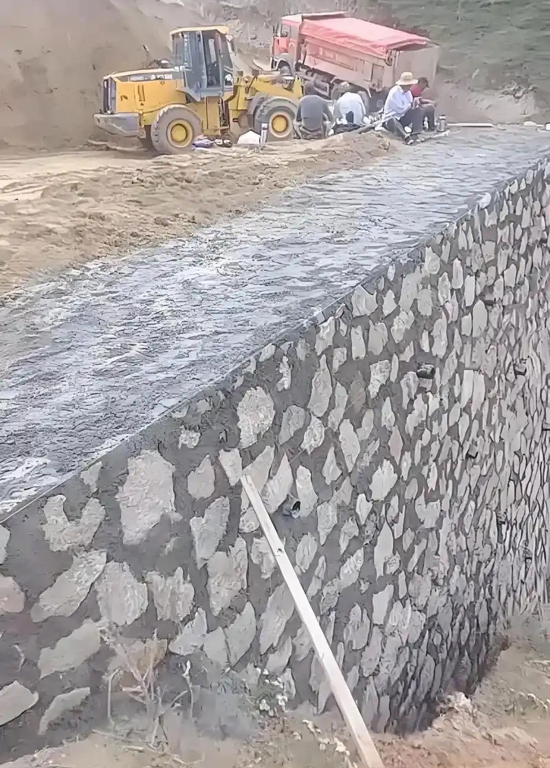 枣庄台儿庄区边坡加固